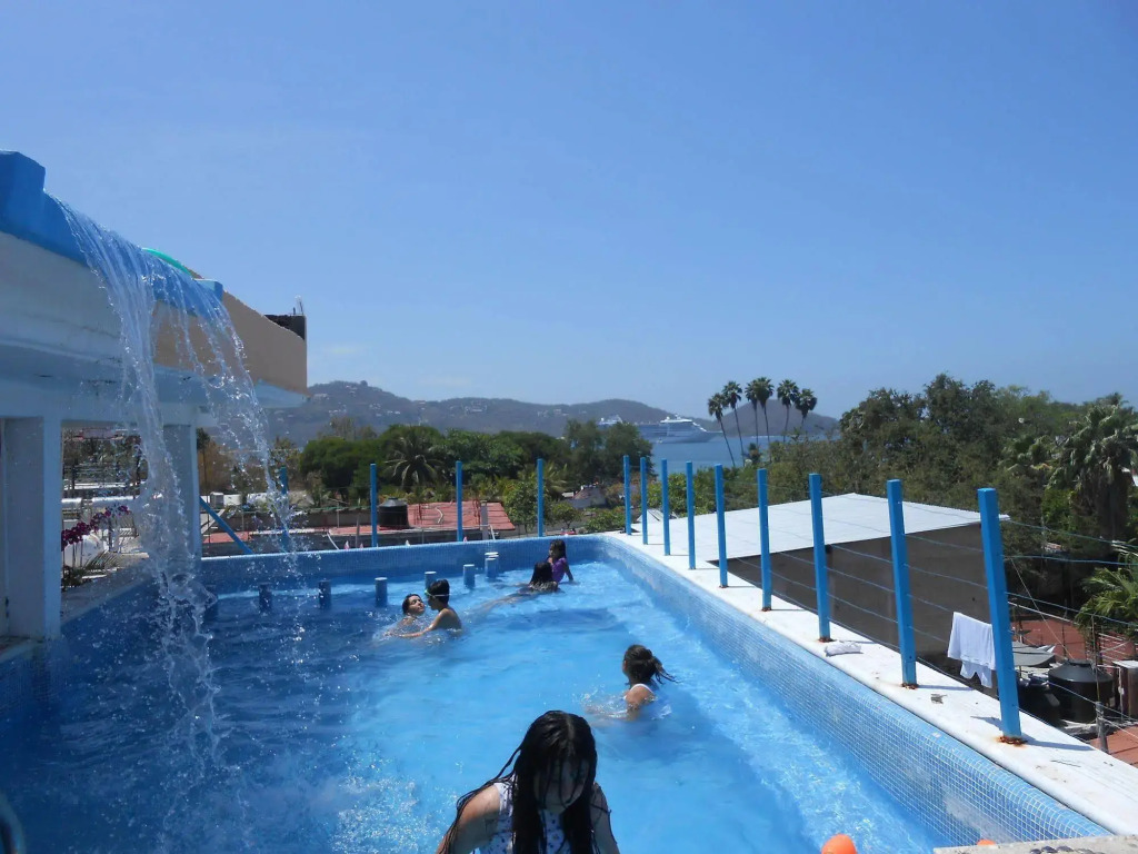 Hotel Corona Zihua