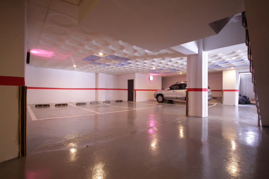 AIN Hotel