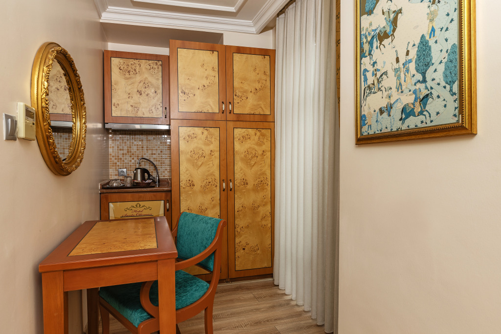 Santa Ottoman Hotel
