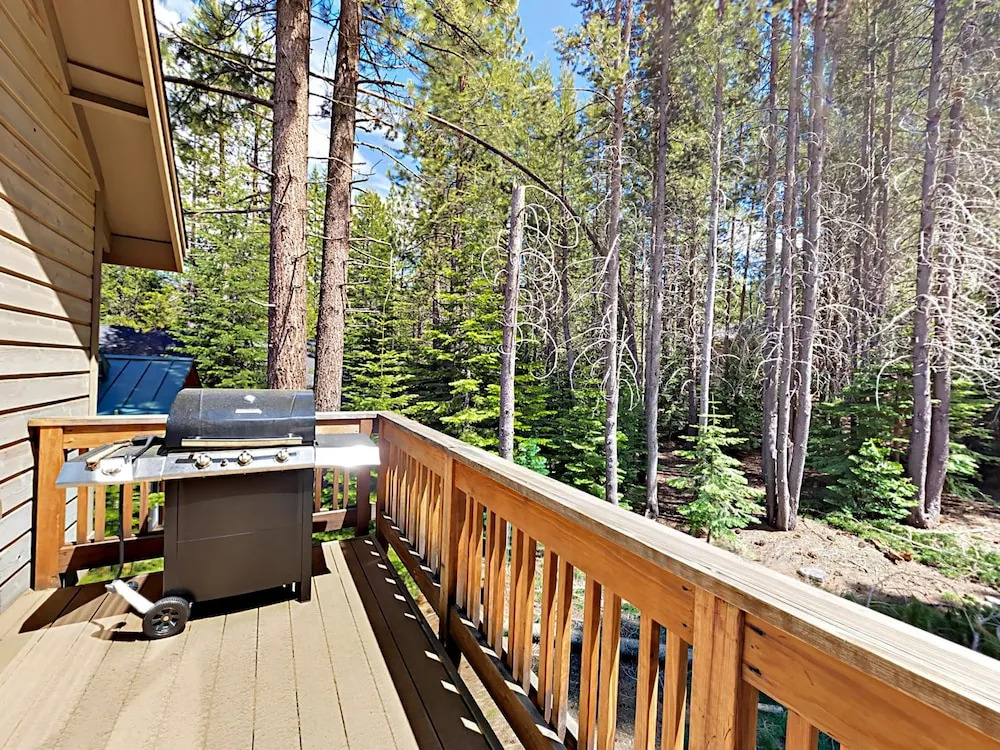 High End Executive Tahoe Home by RedAwning