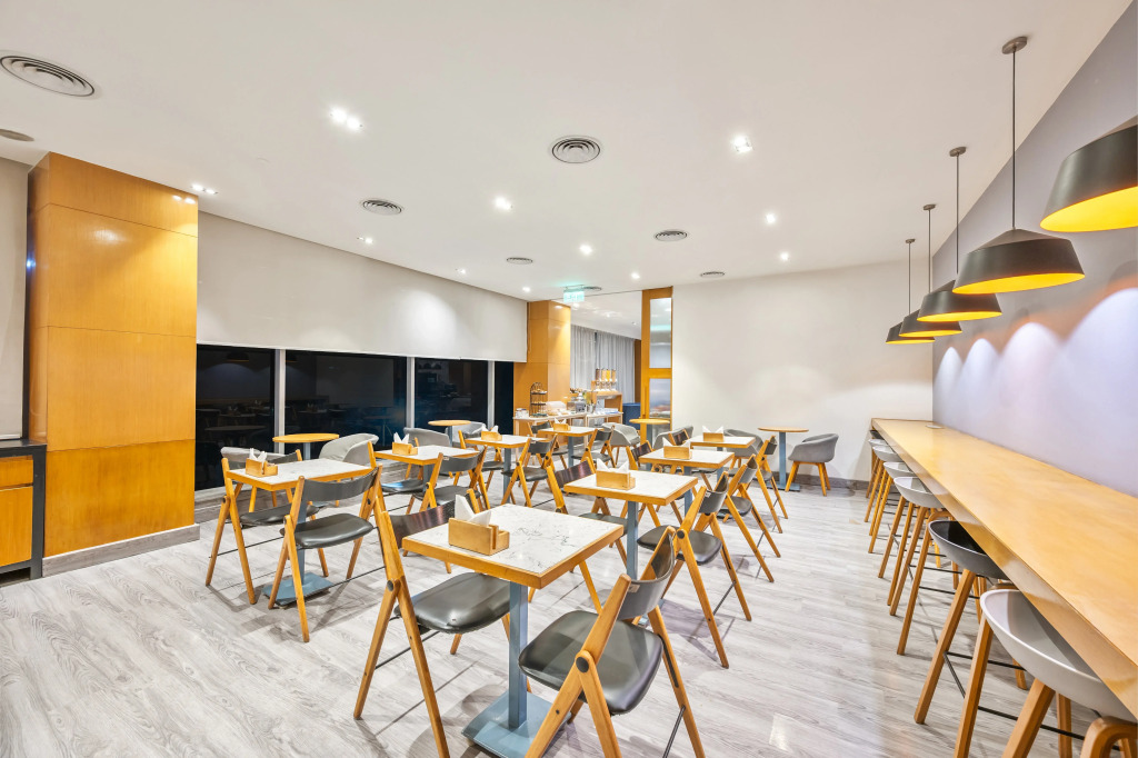 Holiday Inn Express Hyderabad Banjara Hills by IHG