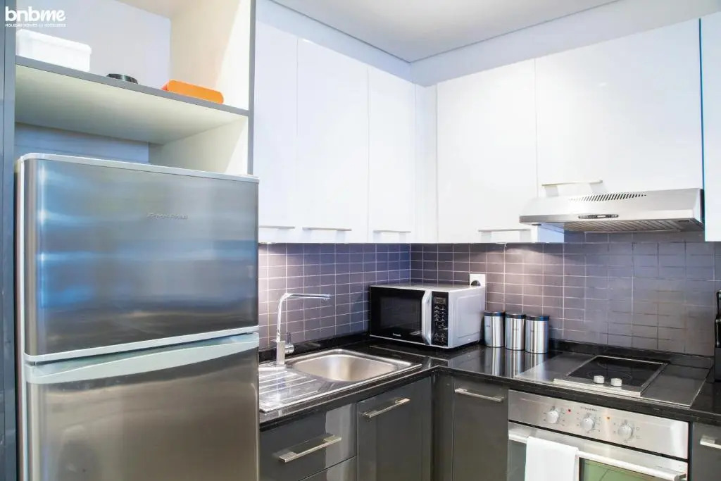 Classic Studio - heart of the Marina - by bnbme homes - 808