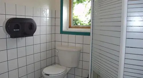 C&N Backpackers Hostel Vancouver