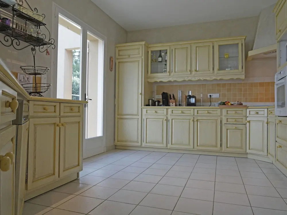 Captivating Home in Murs France With Private Swimming Pool