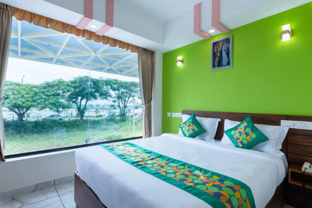 Treebo Airsuite Airport Hotel