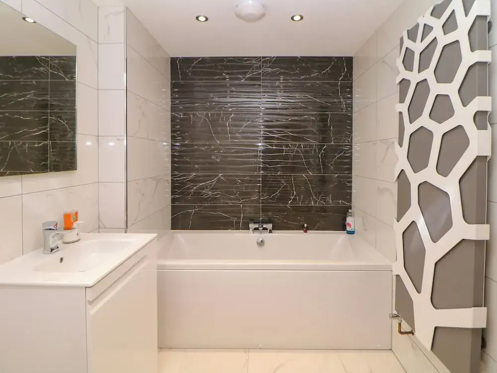 4 Rockcliffe Grange