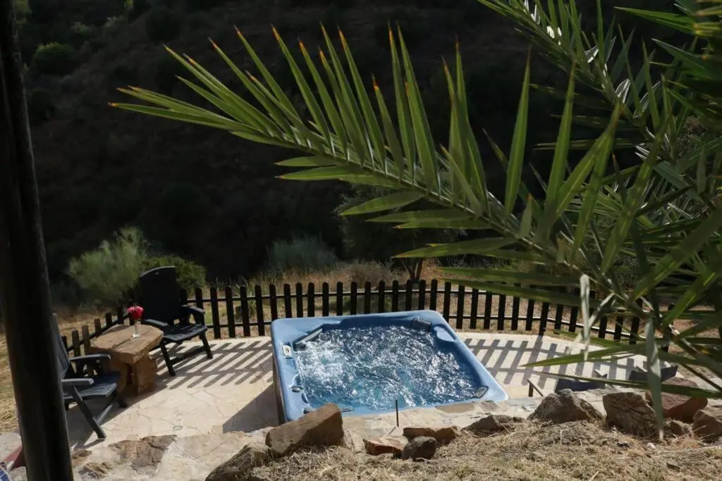 Private chalet MI DUSHI with OPTIONAL private jacuzzi