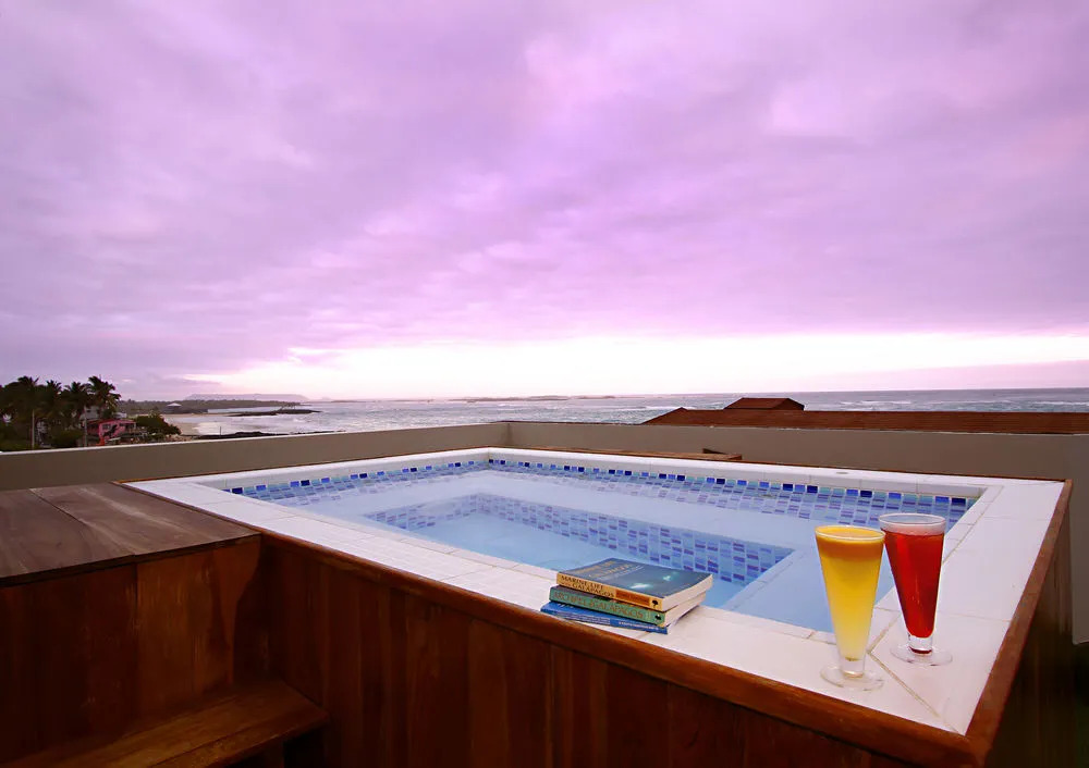 Iguana Crossing Boutique Hotel