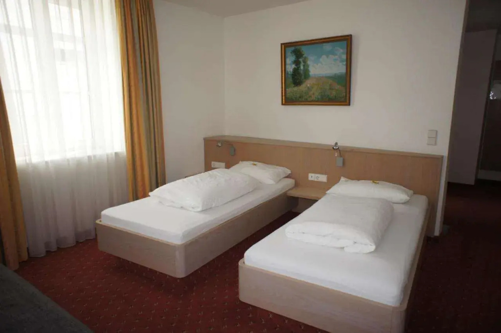 Steiners Hotel Airport-Messe in Birkach