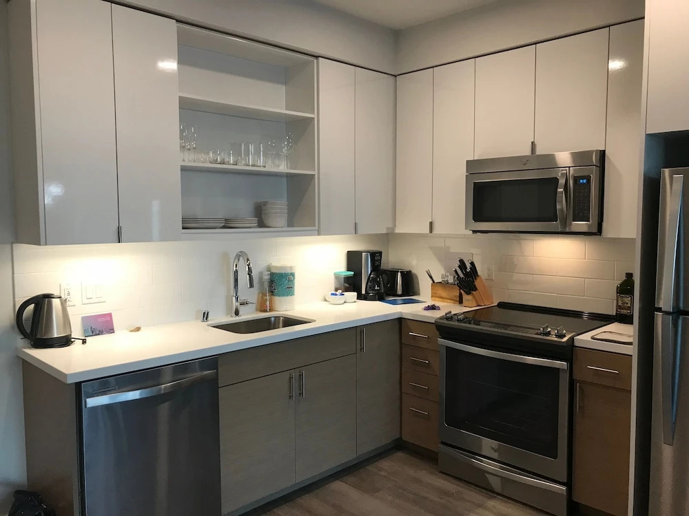 Domicile Suites at Mark on 8th