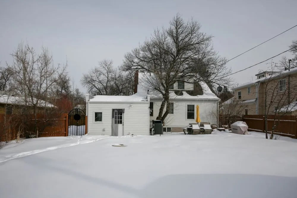 Bozeman - Cozy Downtown Hideaway