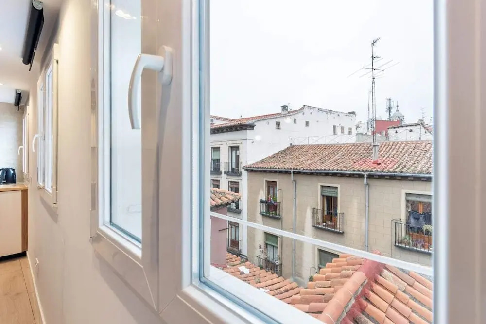 Charming Loft in La Latina, Close to City Centre
