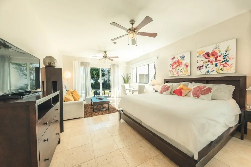 Stay in This Lovely Beachfront Studio at Punta Palmera BA3