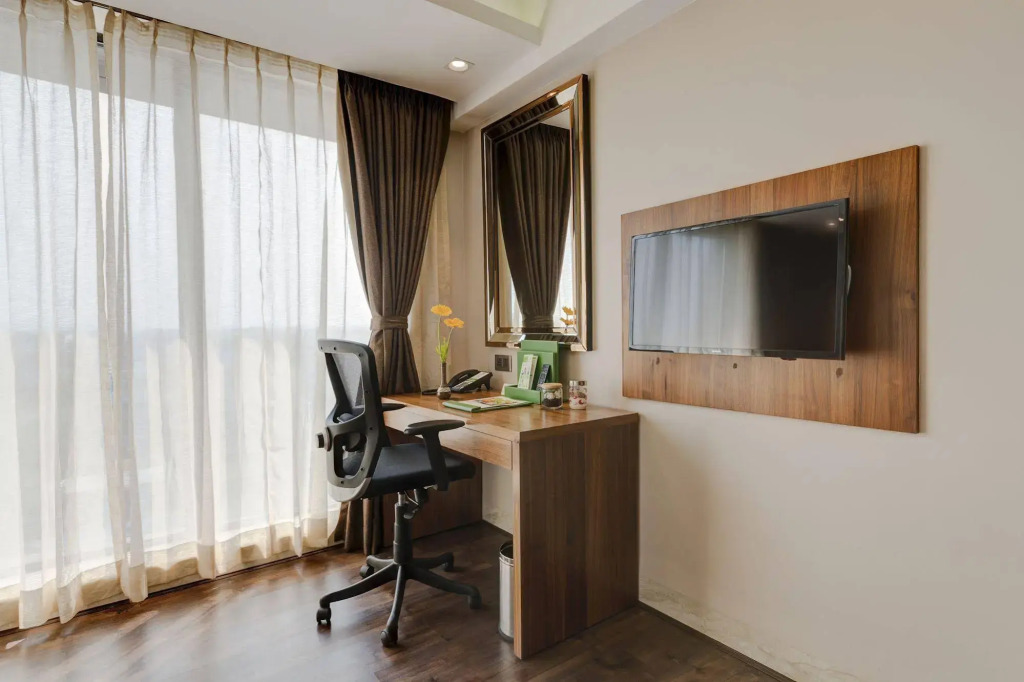 Holiday Inn Kolkata Airport by IHG