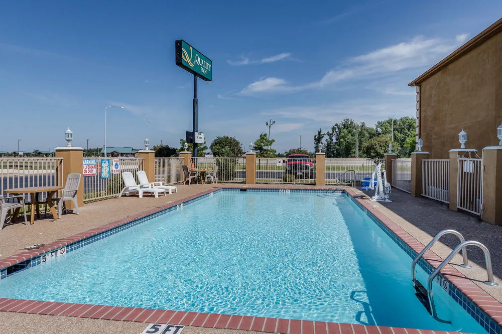 Quality Inn West Memphis