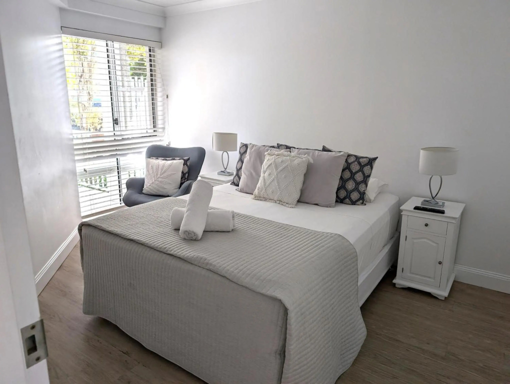 Bay Lodge Apartments