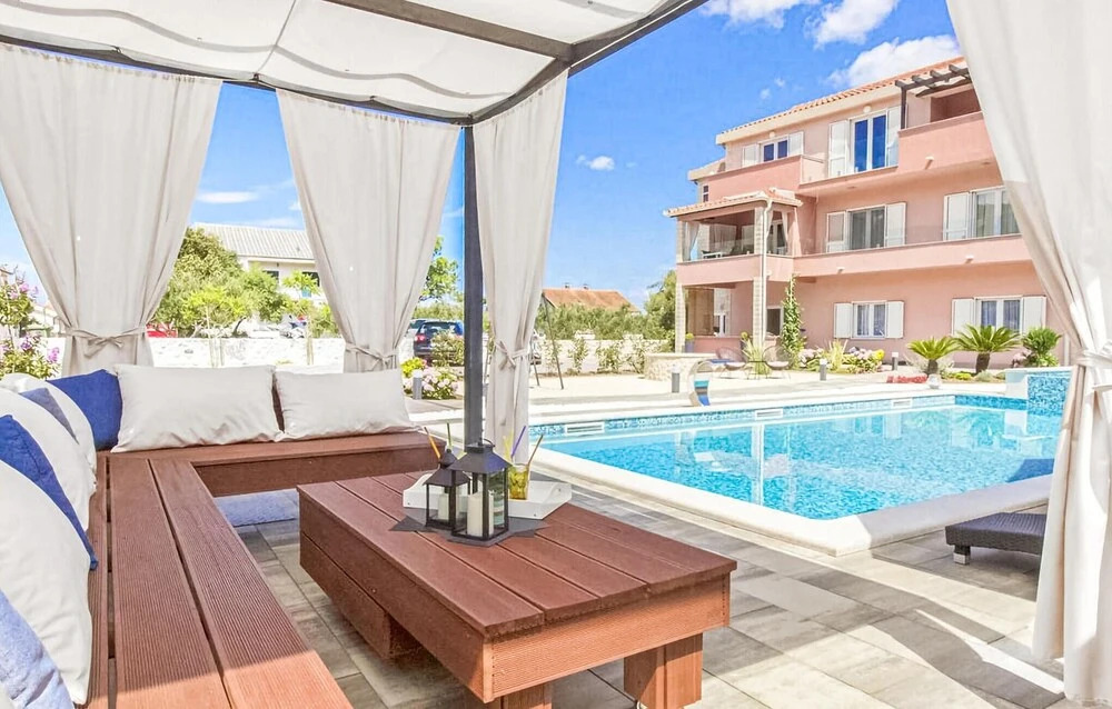 Amazing Apartment in Grebastica with Outdoor Swimming Pool, Hot Tub & 2 Bedrooms