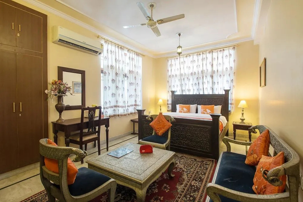 OYO 8040 Hotel Ananta Inn