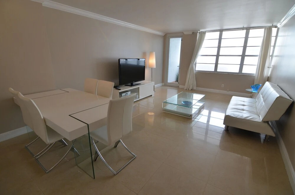 Riviera Luxury Living at the Decoplage