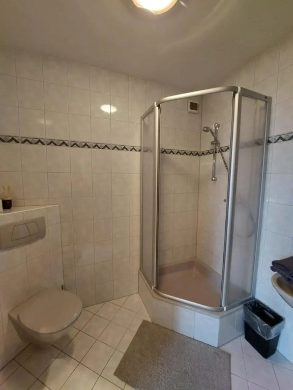 3 Raben - Leoben - Zimmer für Geschäftsreisende, Urlauber, Monteure und Handwerker, Polski Pensjonat Austria