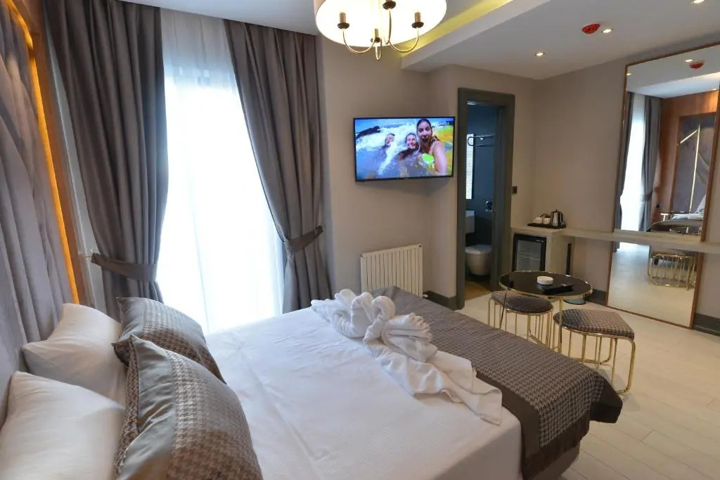 Santra Hotel