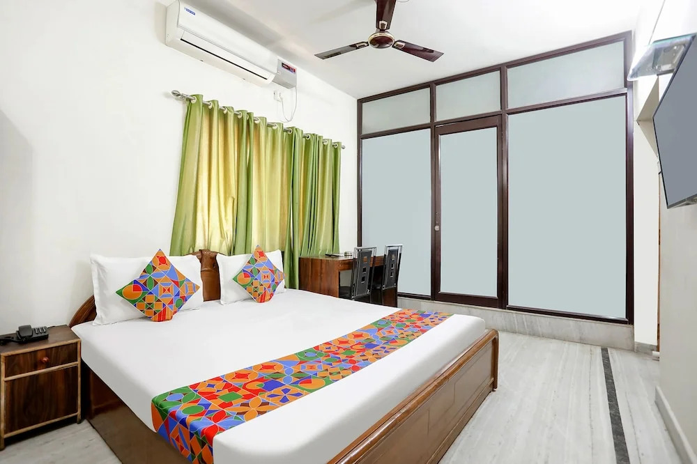 FabHotel Corporate Stays