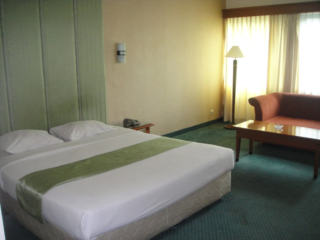 Mega Cikini Hotel