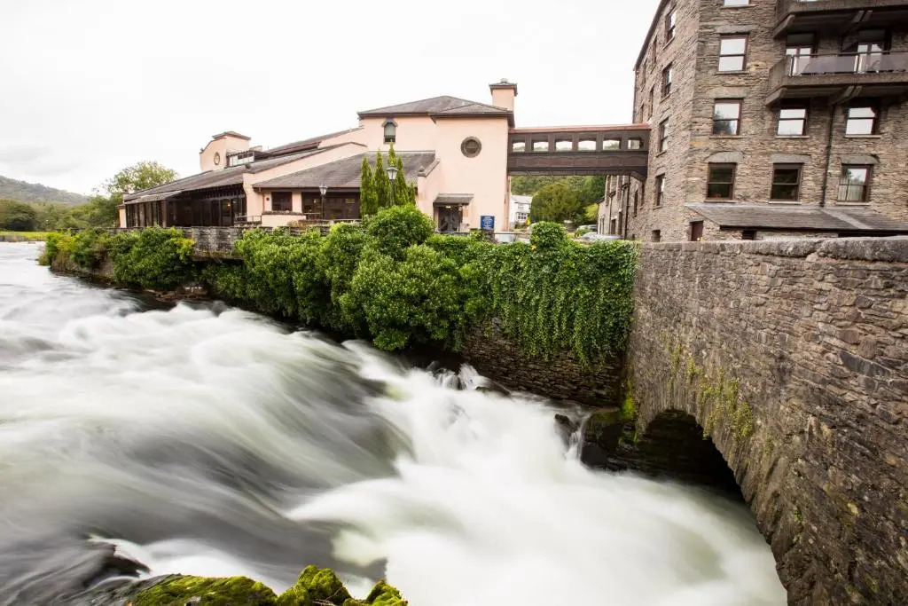 Whitewater Hotel & Spa