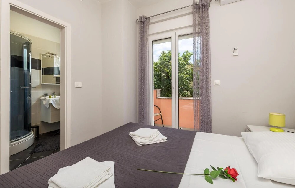 Amazing Apartment in Opric With Outdoor Swimming Pool, Wifi and 1 Bedrooms