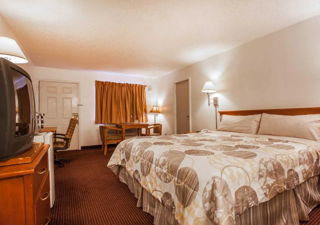 Port of Tacoma Inn