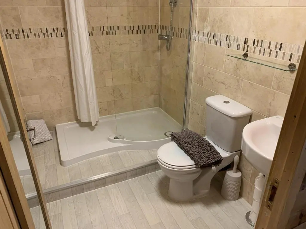 Southernwood - Garden Lodge 3