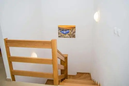 Olea, Two-Bedroom Duplex Suite near Žnjan Beach