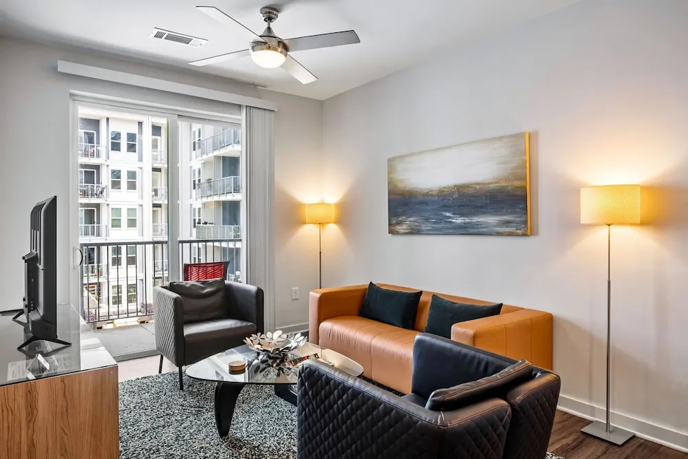 Spectacular Suite 1BR 1BA Apt I - Includes Bi-weekly Cleanings Linen Change