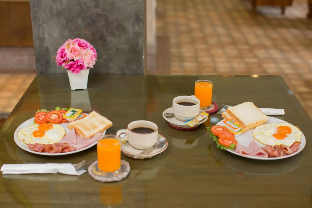 Chusri Hotel