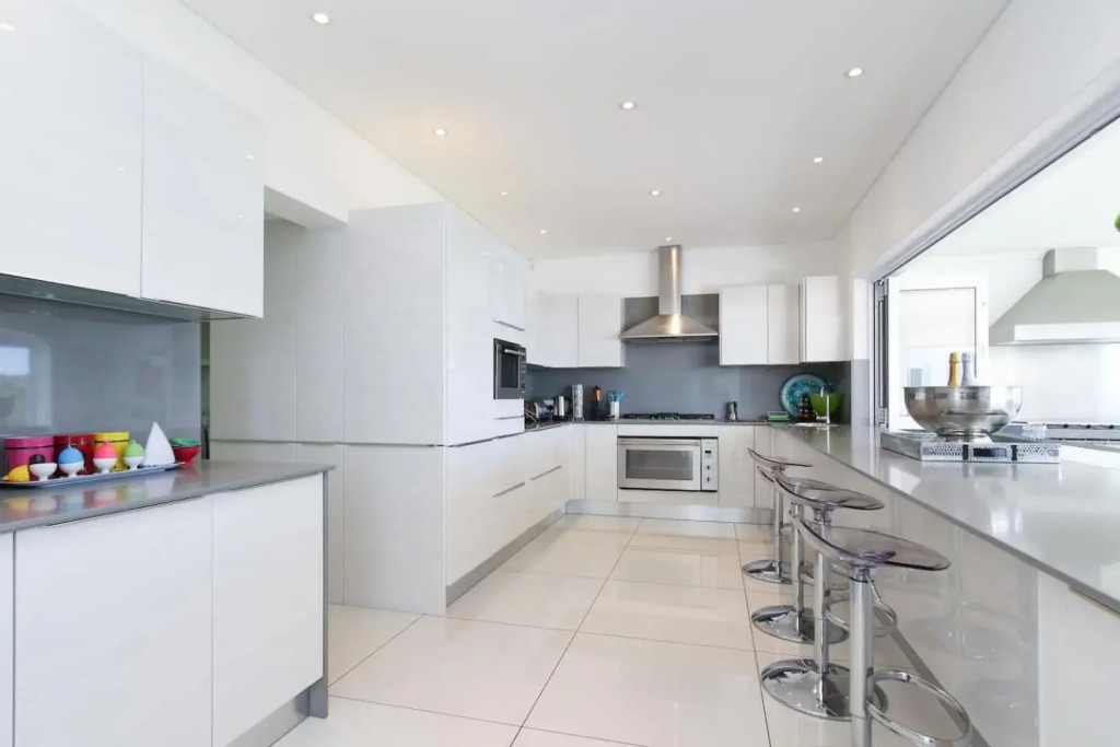 34 Theresa Avenue - Spectacular Villa with Panoramic Views