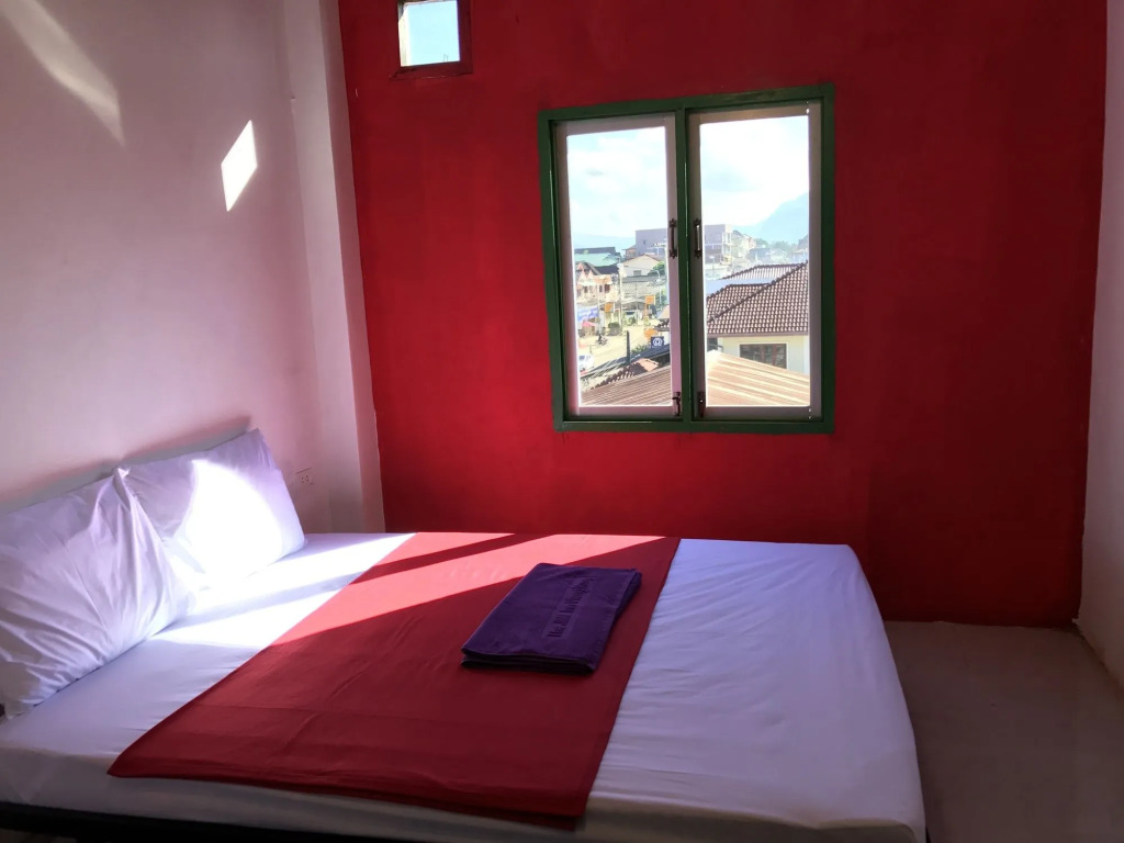 Vangvieng Rock Backpacker Rooftop Hostel