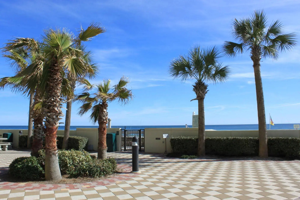 Phoenix West by Brett Robinson Vacations