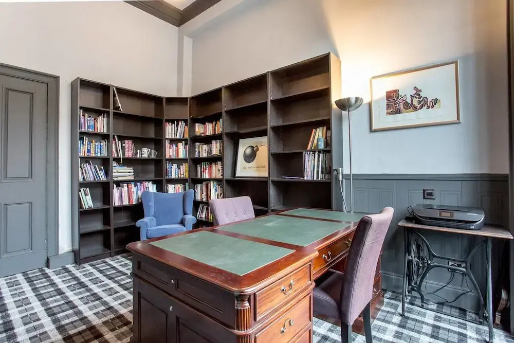 Huge Luxury Townhouse in the City Centre