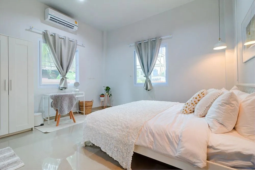 Jaya Pool Villa