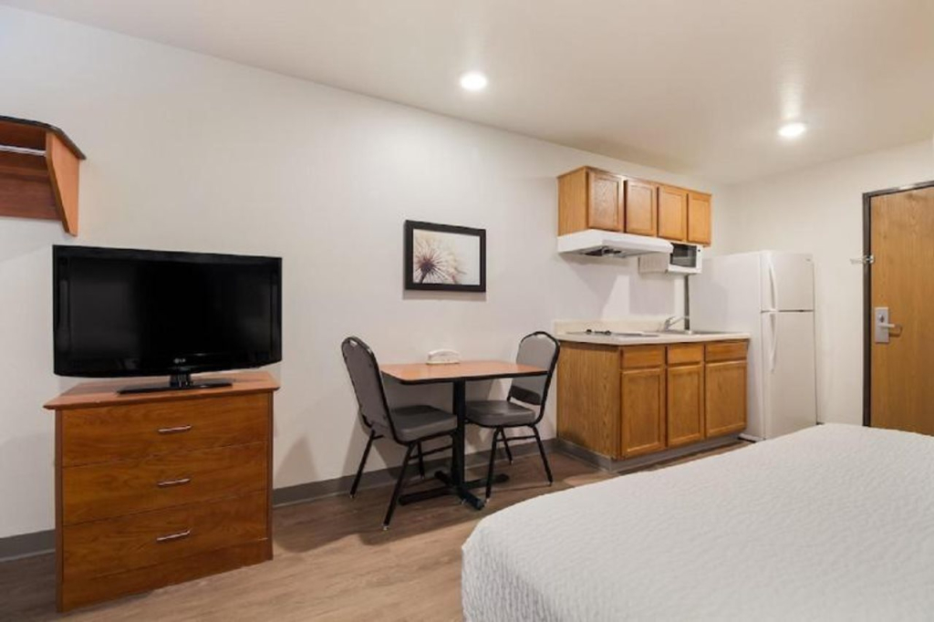 WoodSpring Suites College Station
