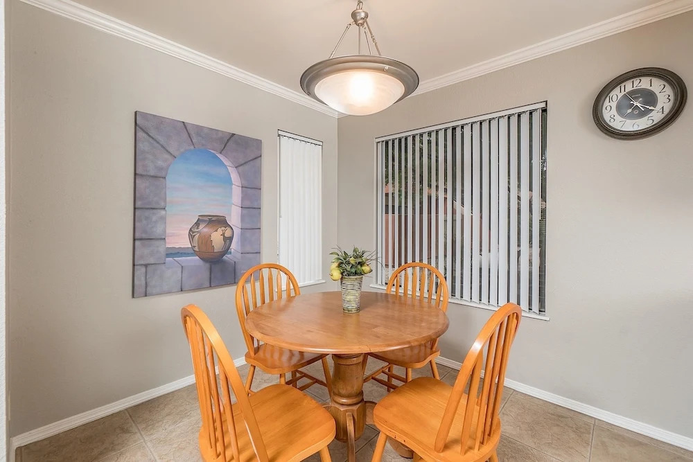 Old Town Escape 1 BR by Casago