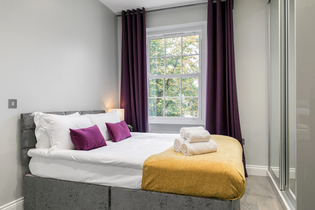 Modern 3-bed apartment in Maida Vale full AC