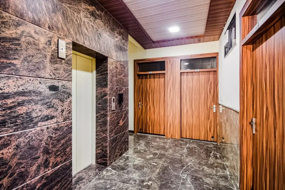 OYO 30911 Eleven 43 Suites