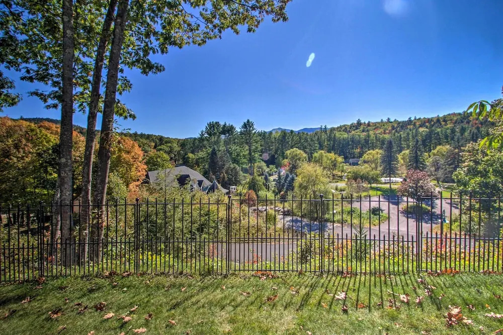 Nestlenook Victorian Condo ~6 Mi to Attitash!