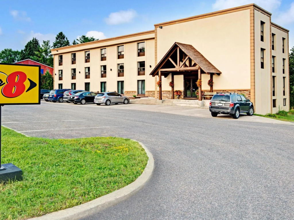 Super 8 Huntsville