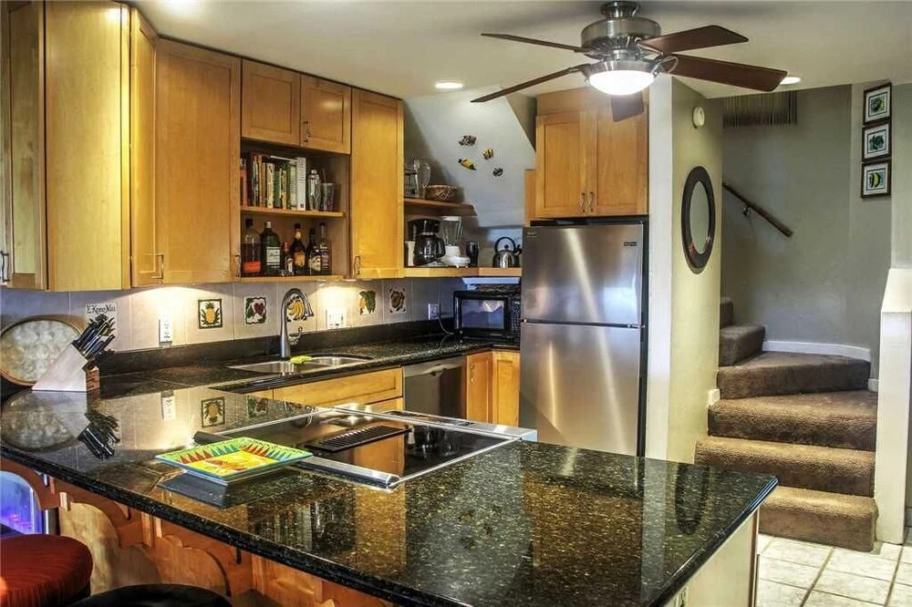 Kahana Sunset D7 - Two Bedroom Condo