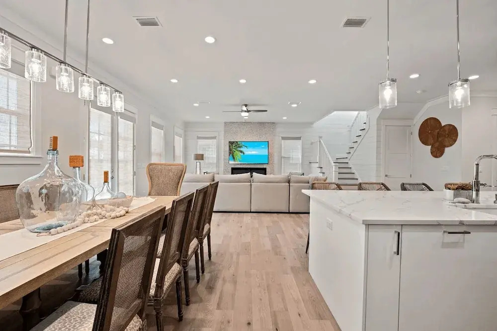 Steps to Beach Pool, Bikes & Game Room Seacrest 5BR