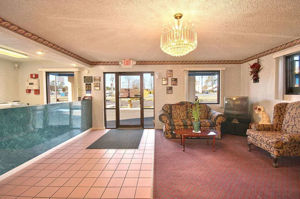 Super 8 by Wyndham Bryant Little Rock Area