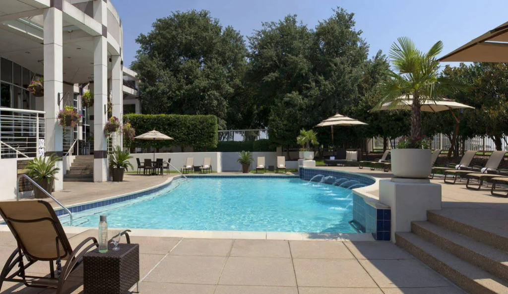 Renaissance Dallas North Hotel