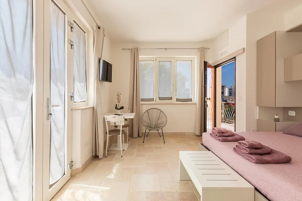 2943 Casa Marangi by Barbarhouse